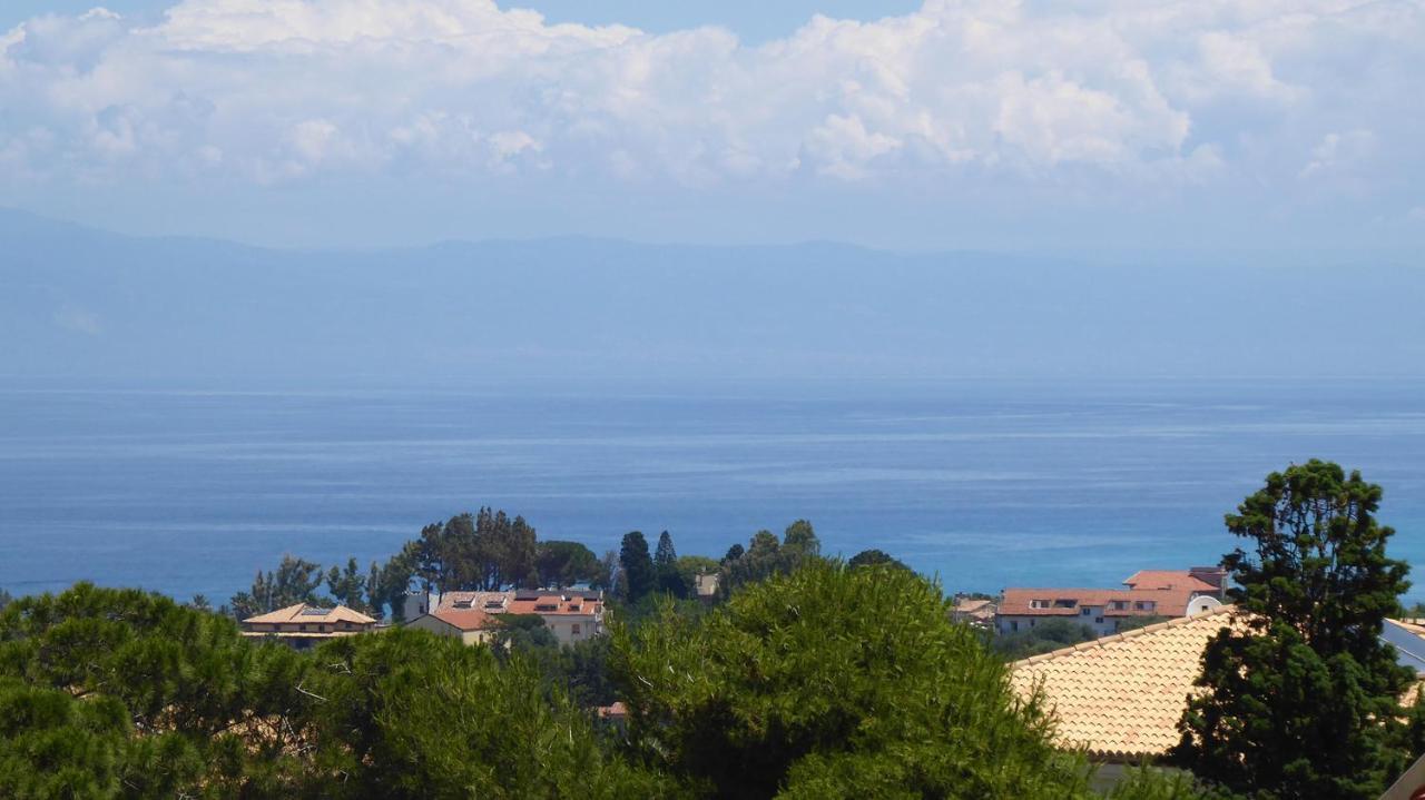 Appartamento panoramico Santa Domenica Esterno foto